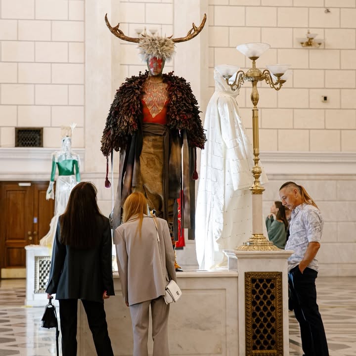 На Центральному вокзалі Києва відкрили виставку «ВІЧНІ.UA»