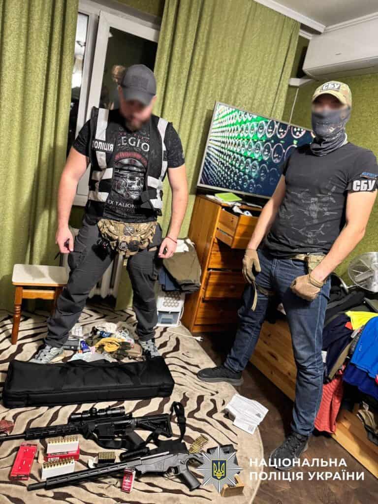 30 тисяч доларів за мовчання: у Києві затримали шантажиста бізнесмена