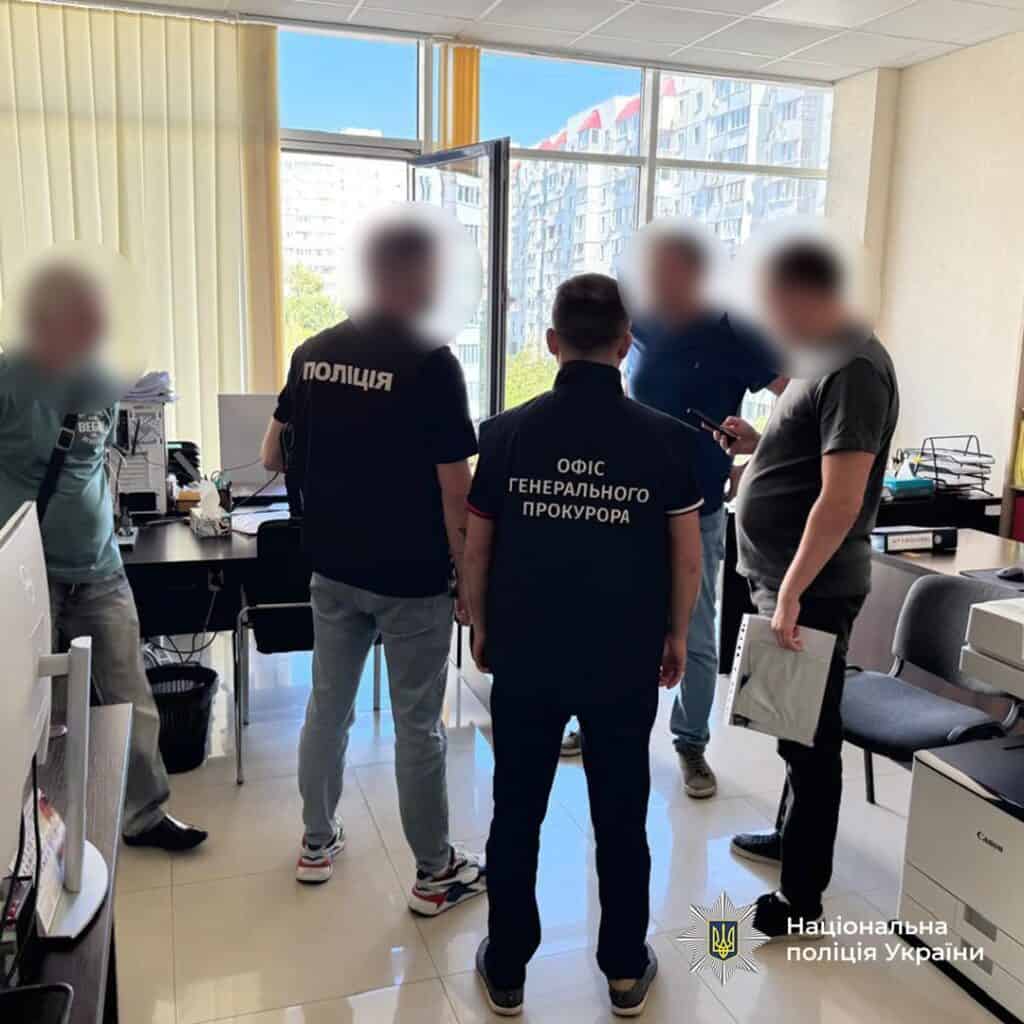 Розкрадання 25 млн грн на електроенергії для ЗСУ: викрито екскерівника управлінь та директора підприємства