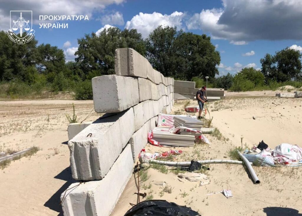 У Києві викрили схему незаконного заволодіння землею на Жуковому острові вартістю 40 млн грн