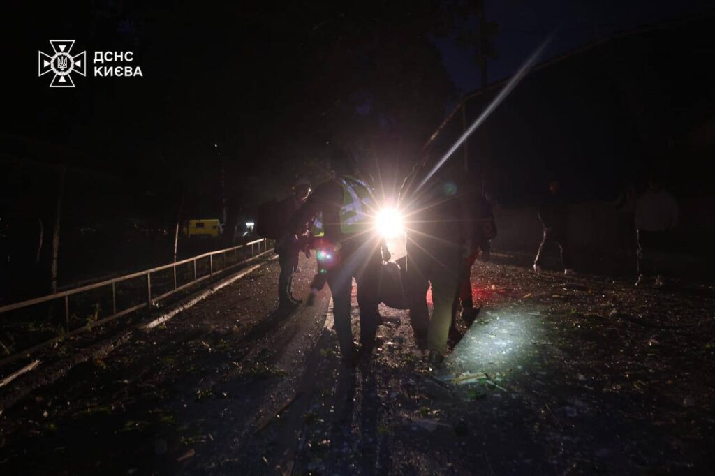Нічна атака дронами по Києву: загинула 1 людина, 18 поранені
