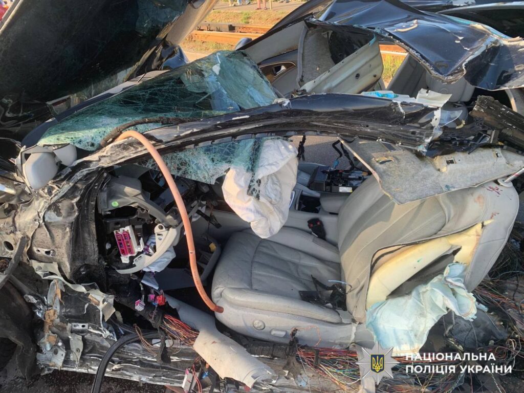 Смертельна ДТП у Дарницькому районі: двоє загиблих, троє поранених