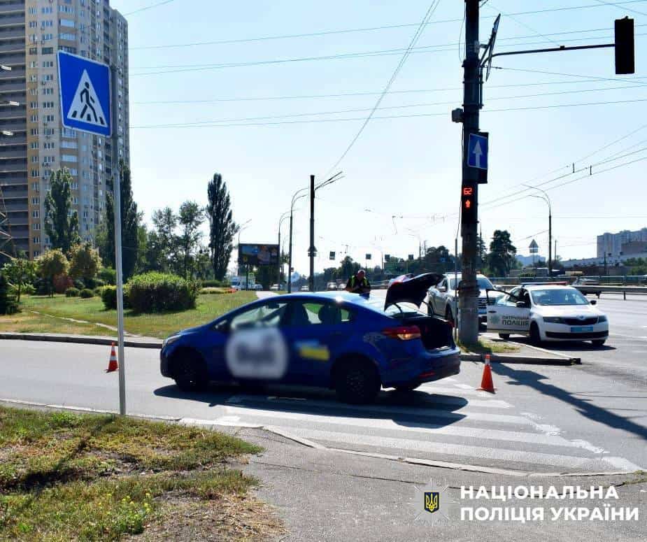 У Києві таксист збив 89-річну жінку на переході у день її народження