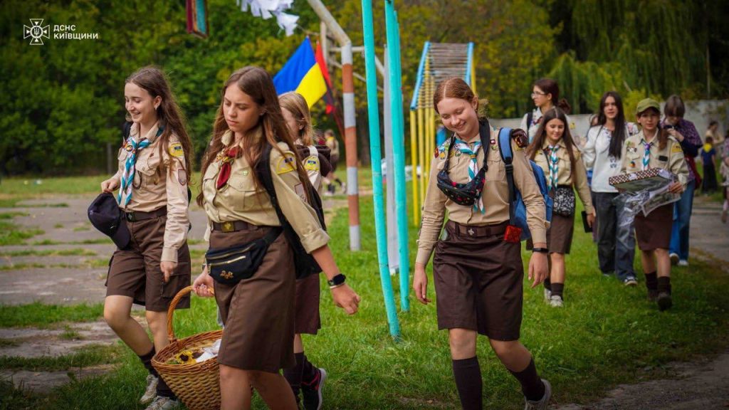 Рятувальники взяли участь у відкритті пластового року на Бориспільщині