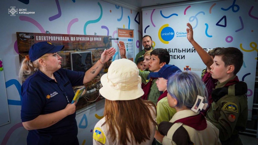 Рятувальники взяли участь у відкритті пластового року на Бориспільщині