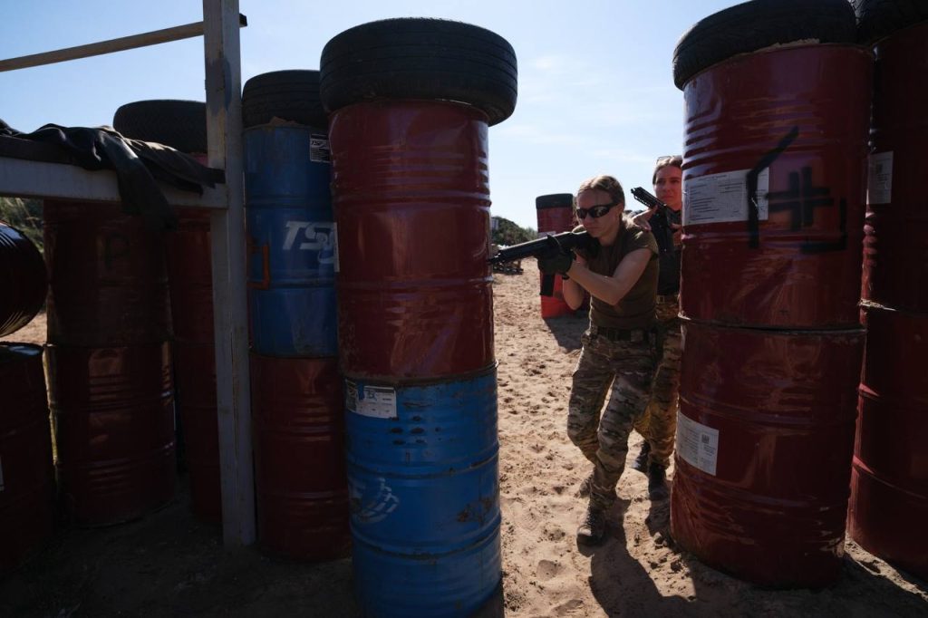 Київщина: спецкурси з CQB та мінної безпеки для випускників курсів спротиву