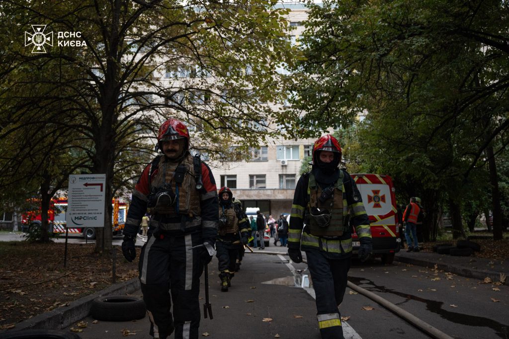 Аварійно-рятувальні роботи після атаки на Київ повністю завершені
