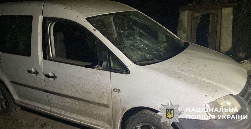 Атака на Бровари: уламки зруйнували дім, є постраждала Атака на Бровари: уламки зруйнували дім, є постраждала