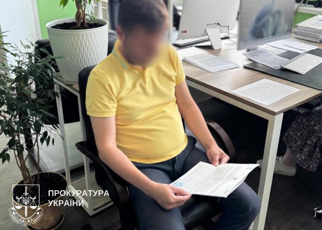 Збитки на ремонті та закупівлях у Києві: оголошено підозри керівникам «ШЕУ» трьох районів та інженеру