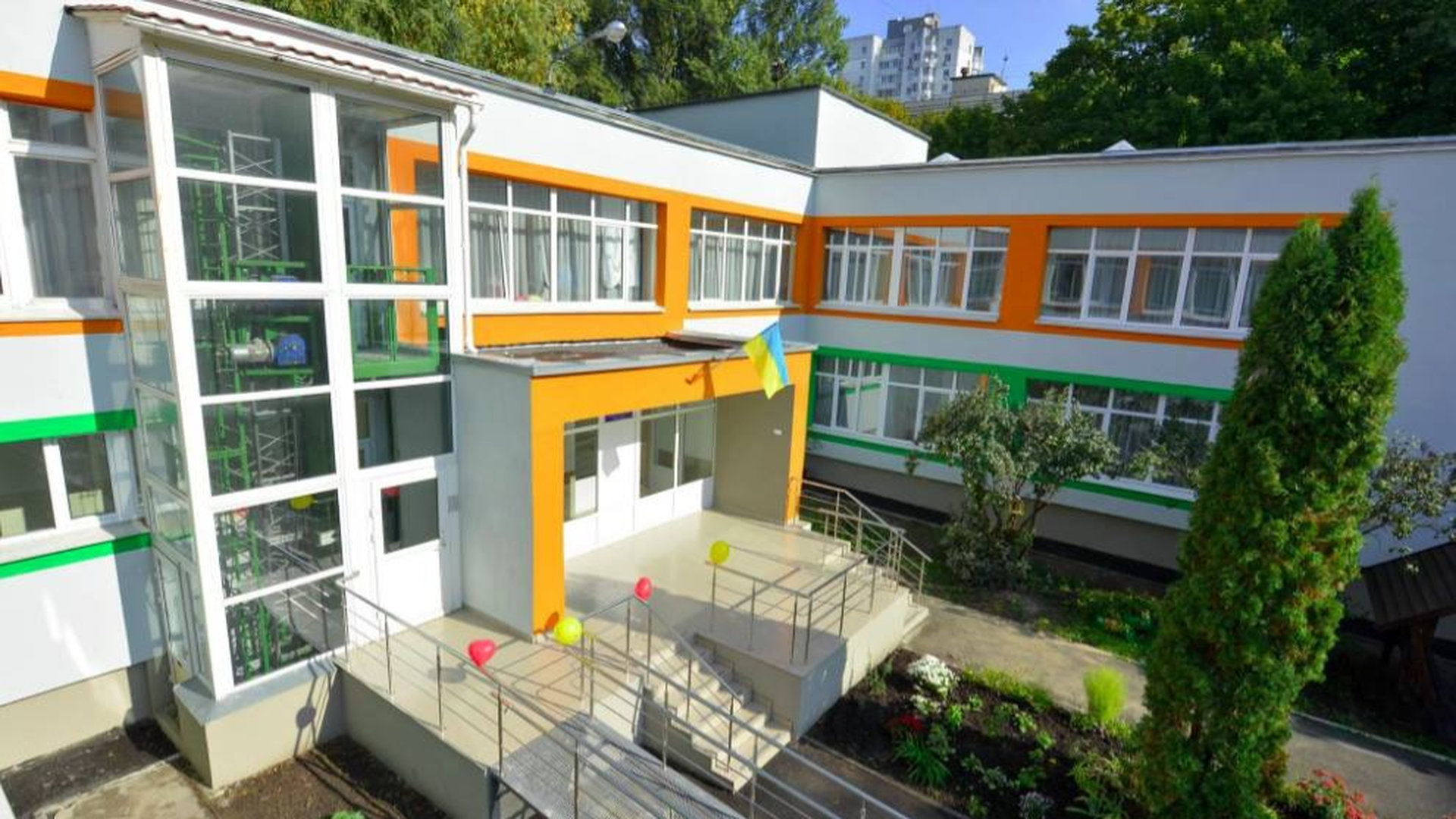Приміщення дитячого реабілітаційного центру