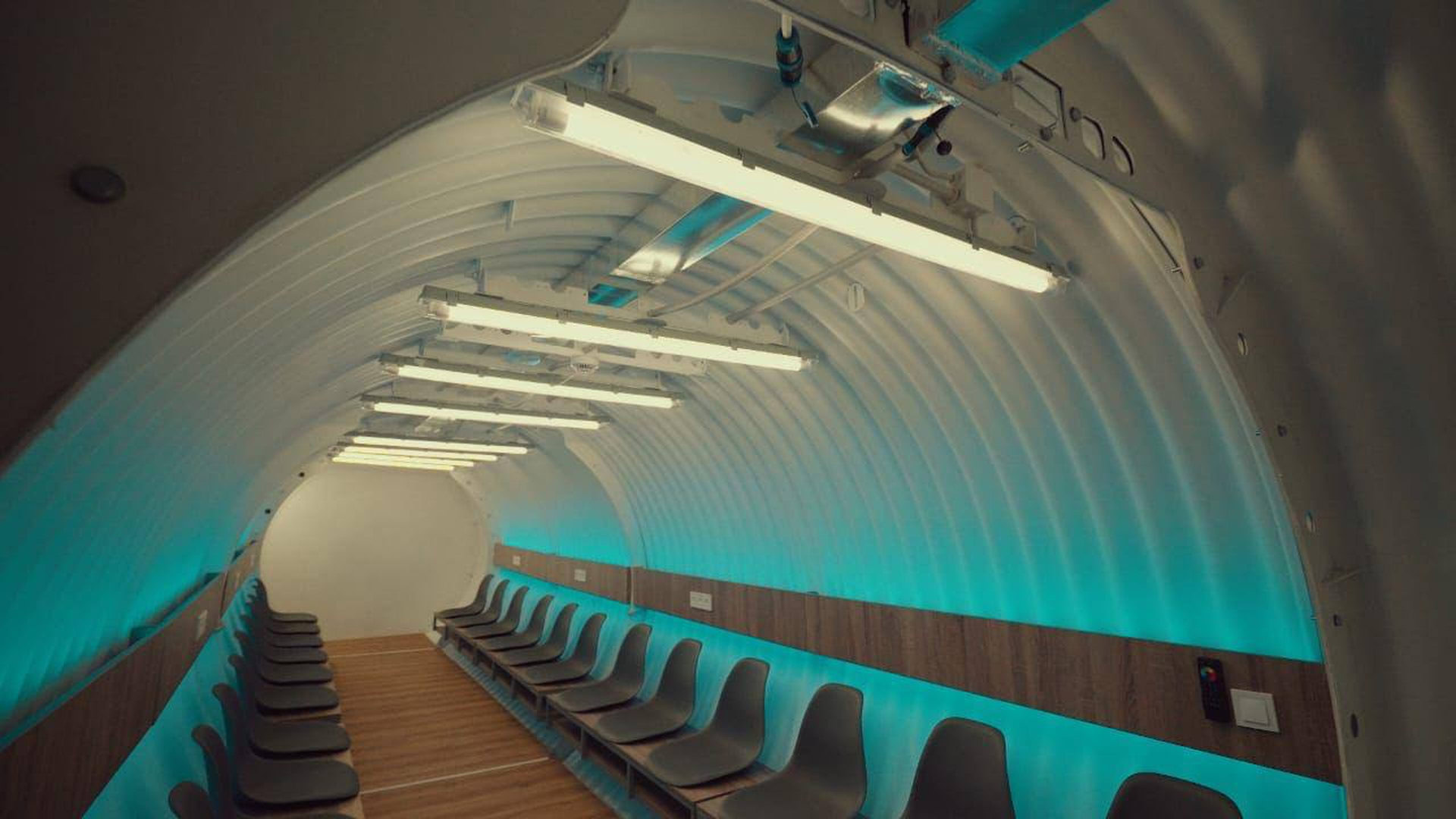 Модульне укриття у Києві для захисту мешканців під час повітряних тривог