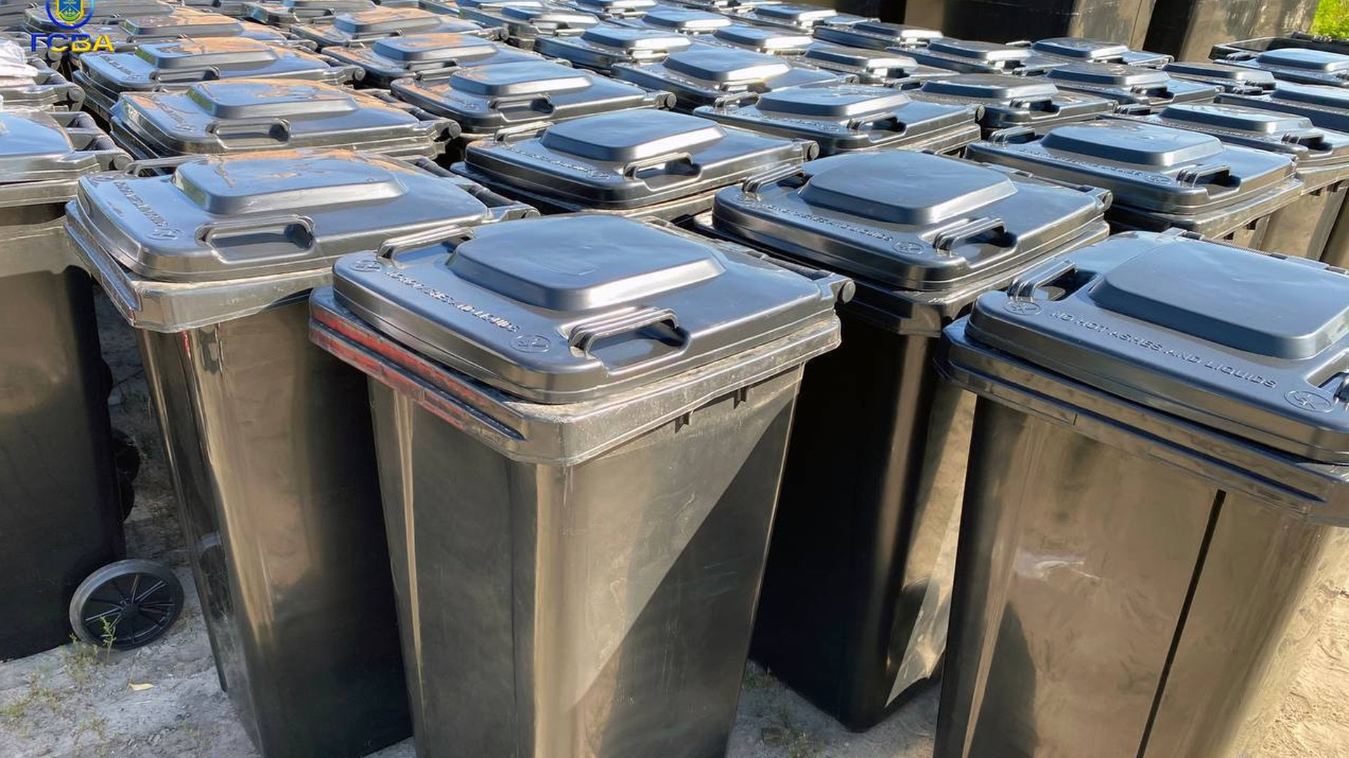 Сміттєві баки