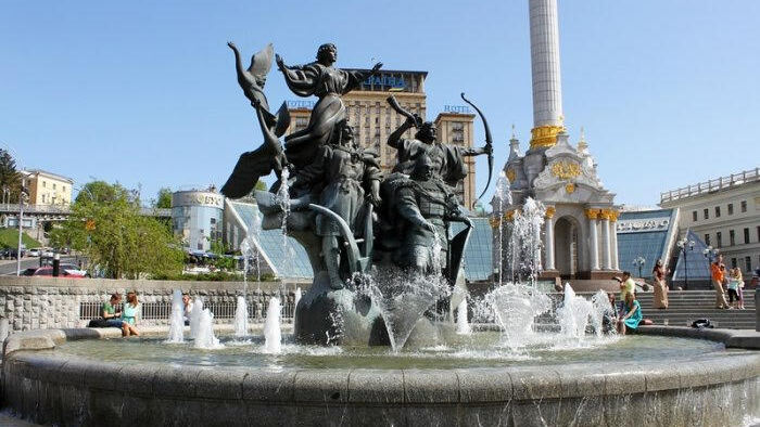 Київ: автор Монумента Незалежності відкриє виставку 15 листопада Пам'ятник засновникам Києва на Майдані Незалежності