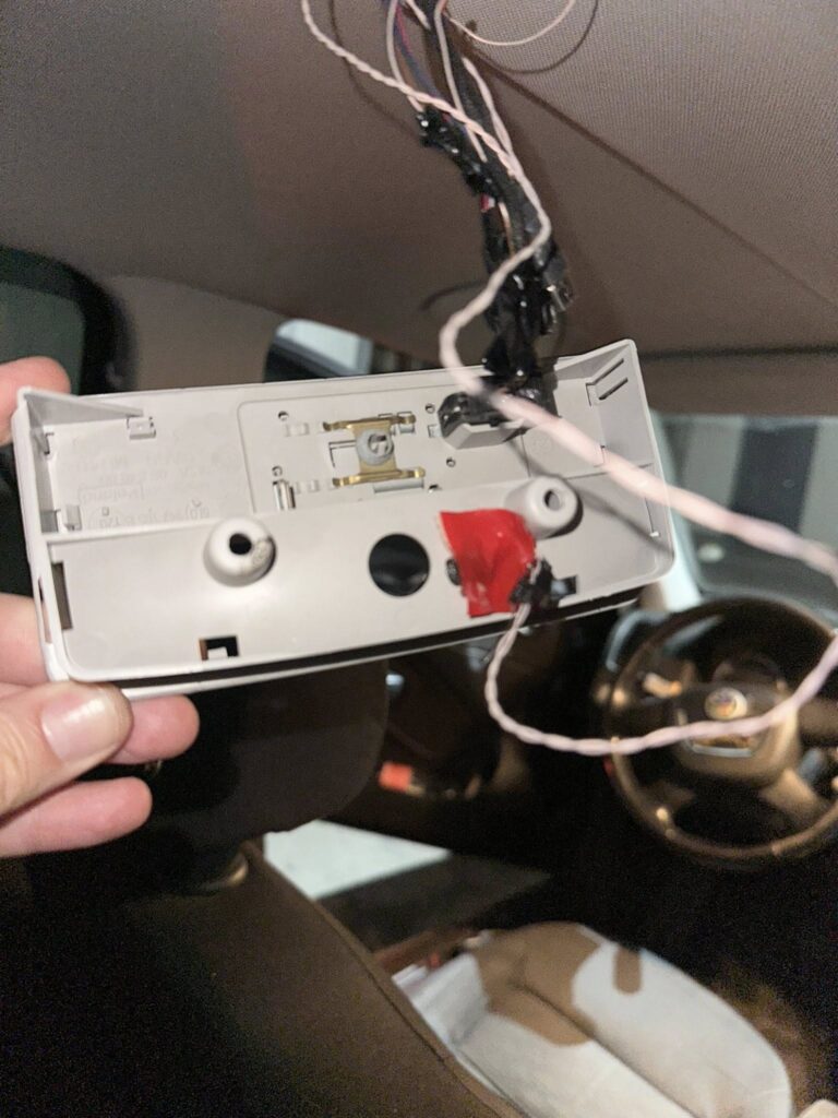 Київ: заступник міністра заявив про «прослушку» в авто