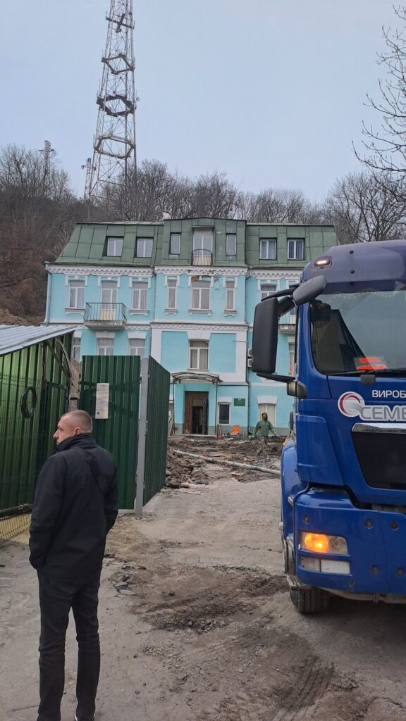 Під час війни на Подолі продовжують знищувати об'єкти культурної спадщини попри мораторій та судові справи