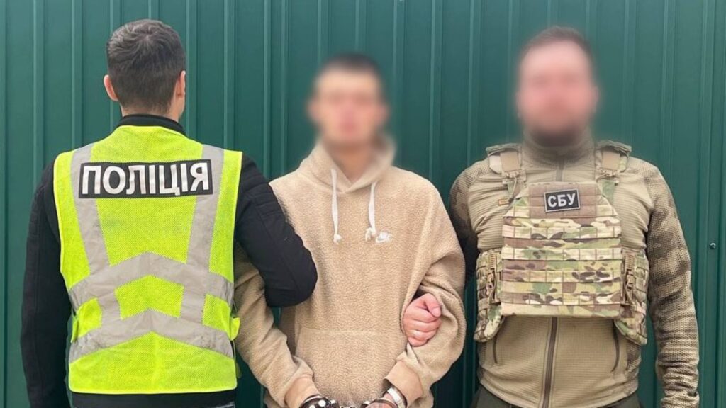 У Києві двох паліїв засудили до 10 років за диверсії на замовлення РФ