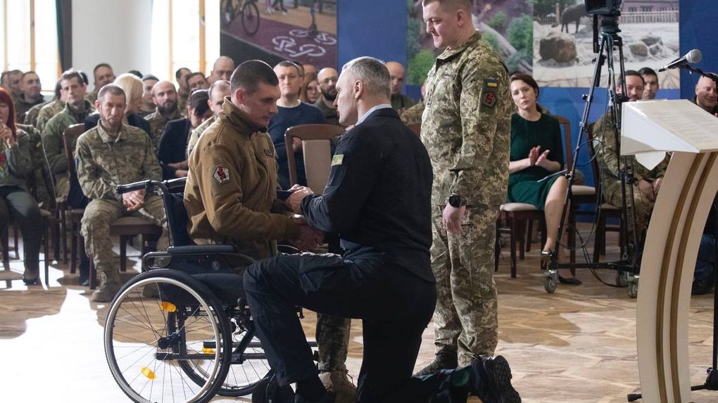 Харківське шосе за 1,3 млрд: чому «безбар'єрний» ремонт залишає людей з інвалідністю під землею