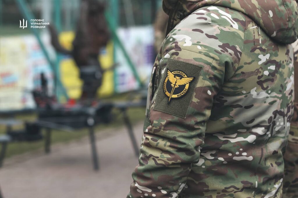 У Вишневому відкрили перший у світі пам'ятник дрону «Баба Яга» в межах проєкту «ГУР дякує» У Вишневому відкрили перший у світі пам'ятник дрону «Баба Яга» в межах проєкту «ГУР дякує»