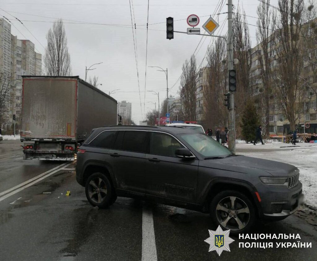 На Якуба Коласа водій Jeep збив насмерть пішохідку: 48-річний водій позашляховика затриманий На Якуба Коласа водій Jeep збив насмерть пішохідку: 48-річний водій позашляховика затриманий