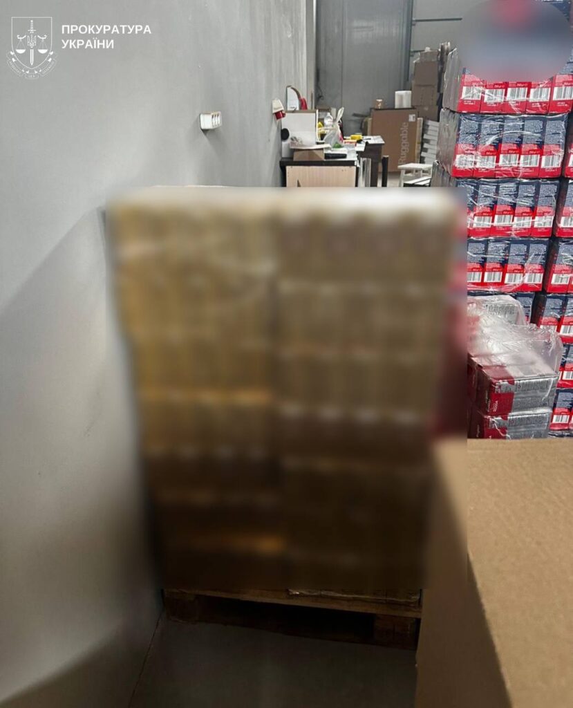 Запакована фальсифікована кава