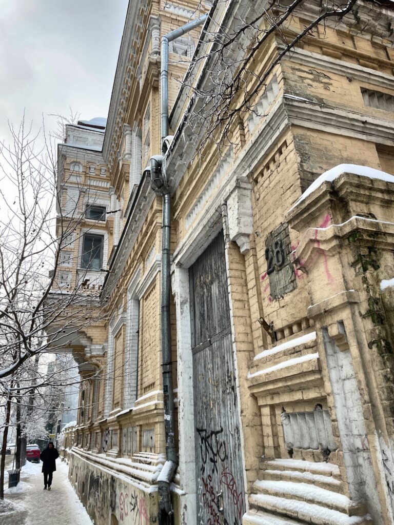 Інститут НАН ігнорує пам'яткоохоронців: будинок Заболотного на Великій Житомирській руйнується
