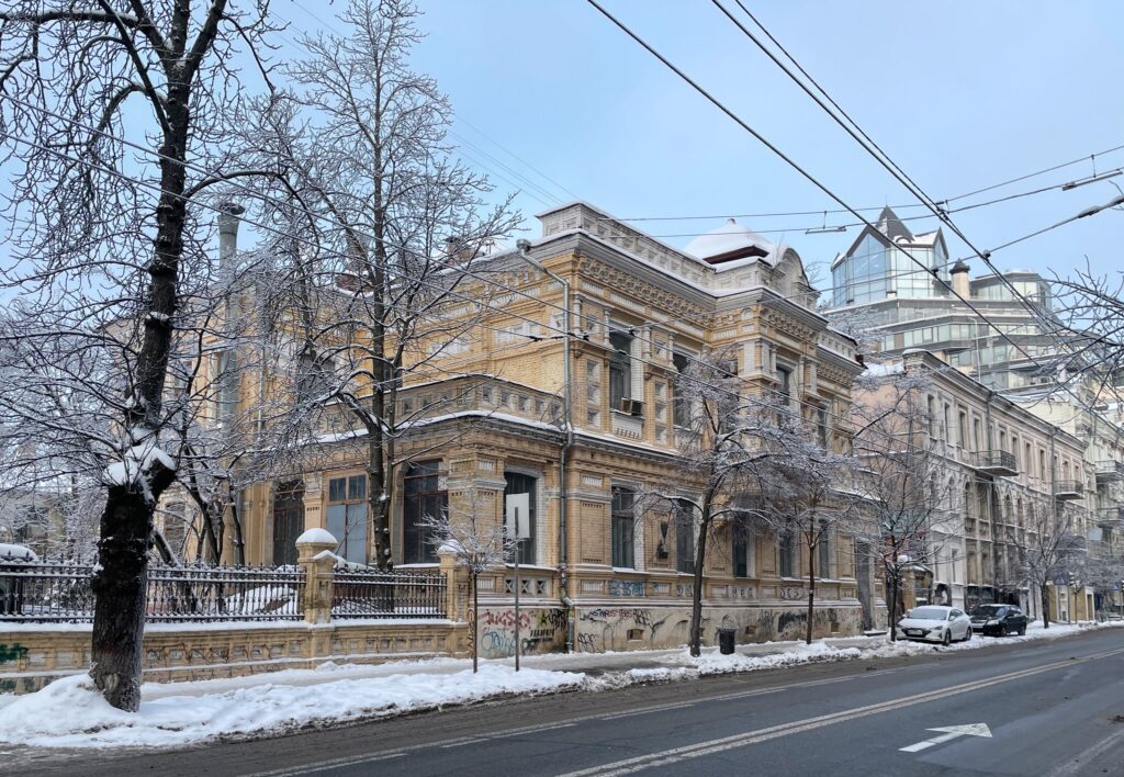 Інститут НАН ігнорує пам'яткоохоронців: будинок Заболотного на Великій Житомирській руйнується