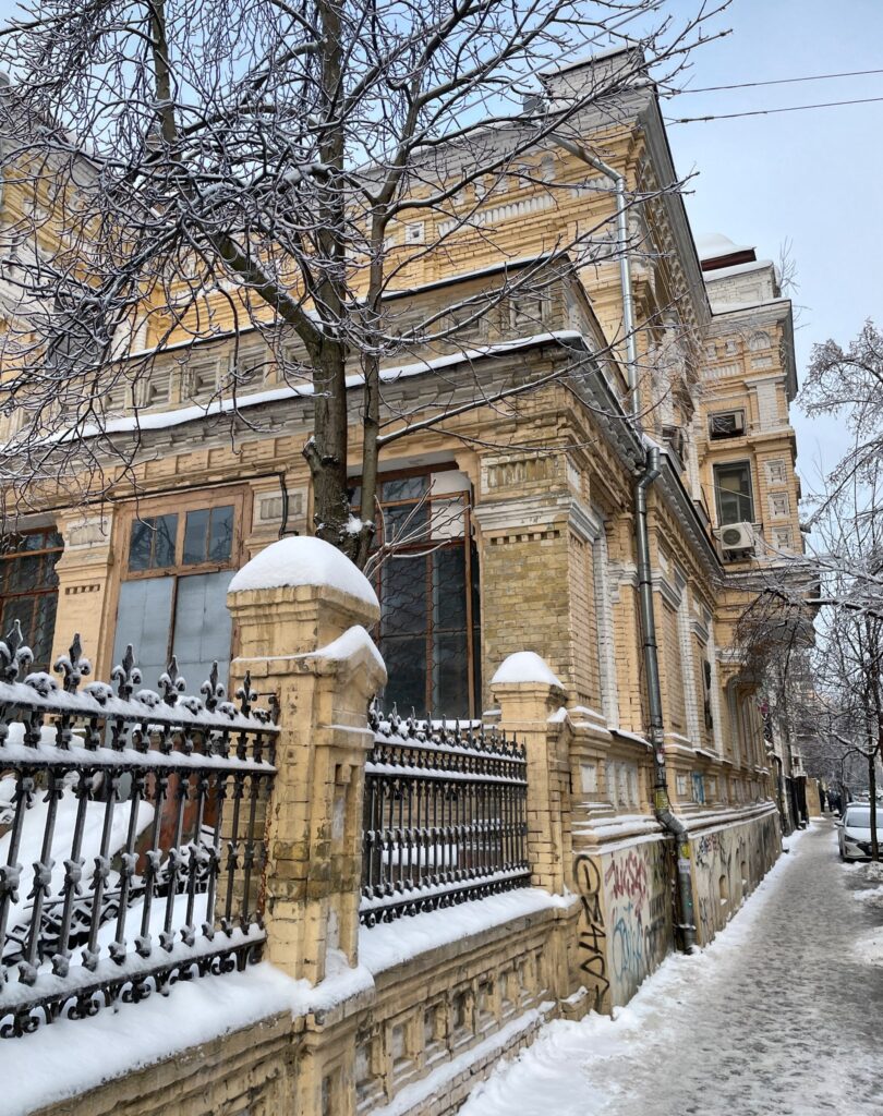 Інститут НАН ігнорує пам'яткоохоронців: будинок Заболотного на Великій Житомирській руйнується