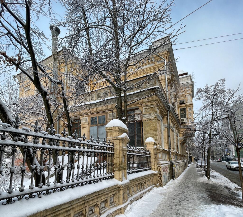 Інститут НАН ігнорує пам'яткоохоронців: будинок Заболотного на Великій Житомирській руйнується