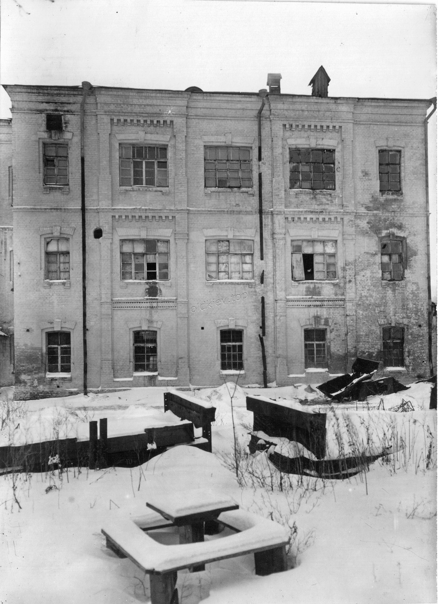 24 січня, була пошкоджена історична будівля фабрики Roshen