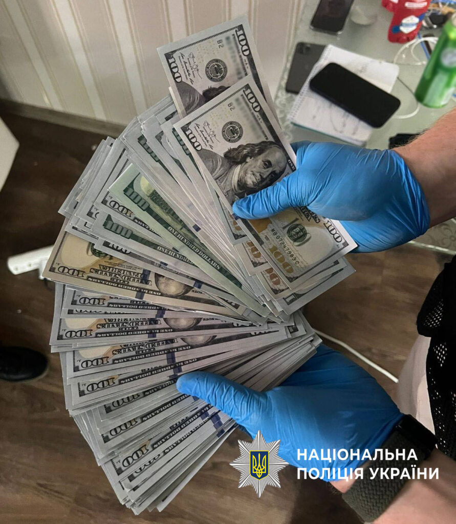 У Києві судитимуть організатора схеми виїзду за кордон за $20 тисяч