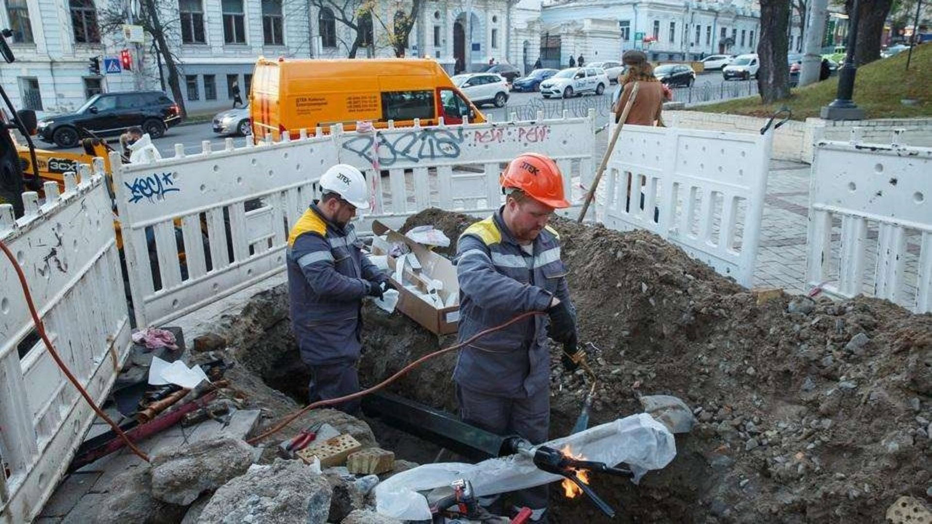ДТЕК ремонтує Київські електромережі