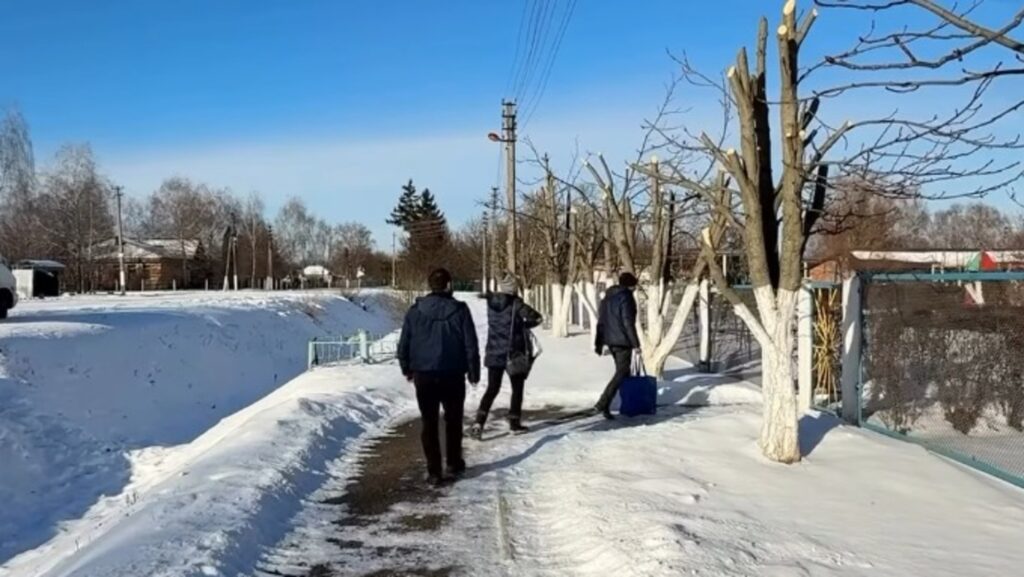 В Ірпені у родини забрали четверо дітей через «соціальну бідність» В Ірпені у родини забрали четверо дітей через «соціальну бідність»