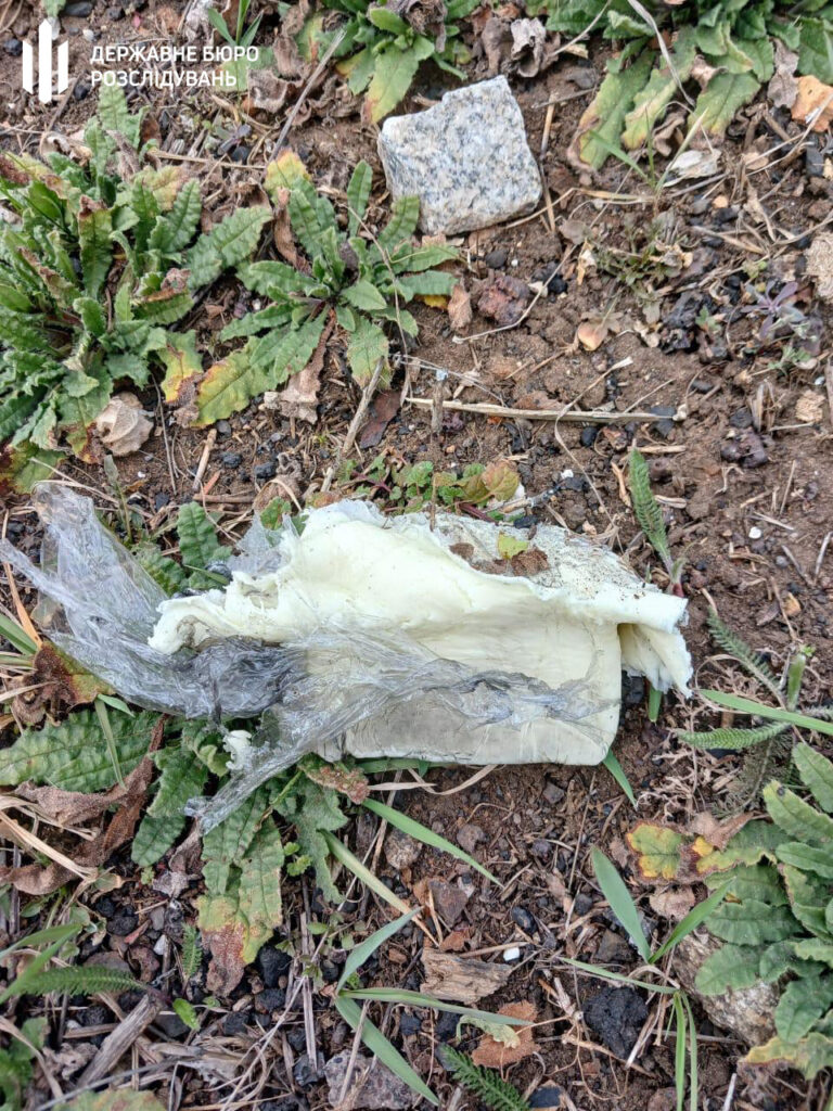 Суд відправив під варту банду за крадіжку 3 млрд на закупівлях мін