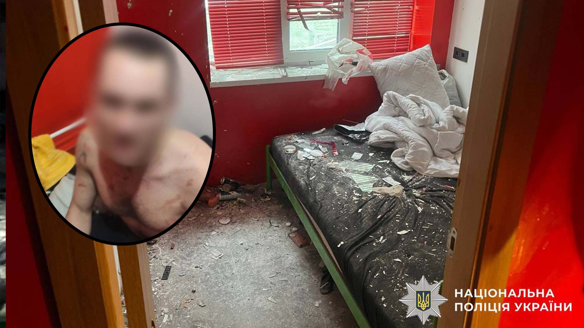 Наслідки вибуху гранати. Спальна кімната з уламками скла і штукатурки