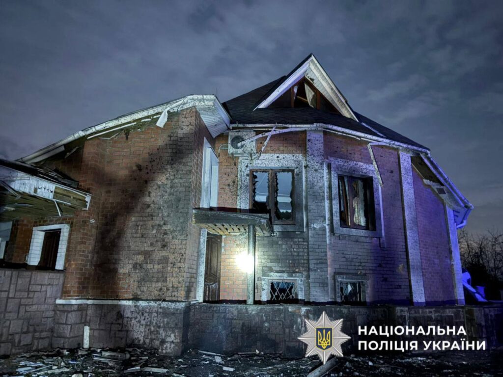 Уночі країна-терорист атакувала дронами Обухівщину: пошкоджено будинки, жертв немає