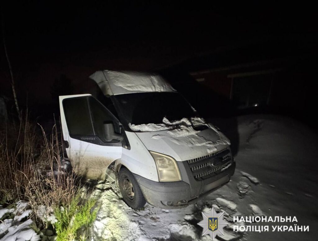 У Петропавлівському 50-річний мешканець Київщини підпалив автомобіль свого знайомого