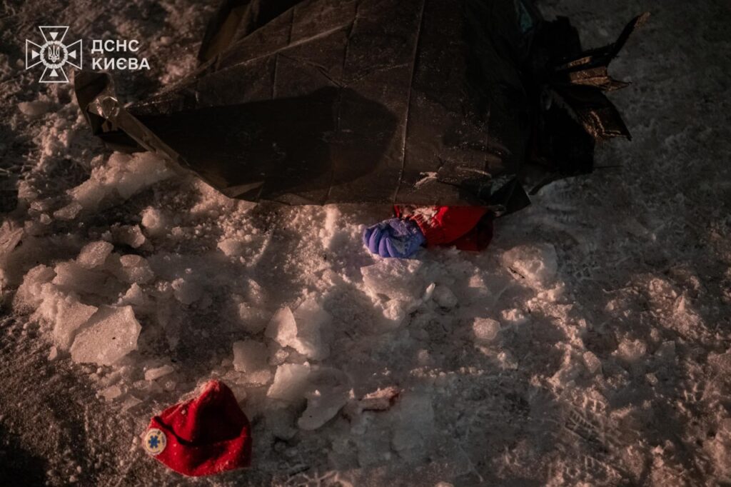 Під час атаки на столицю загинуло четверо людей: під час повторної атаки загинув медик (відео)