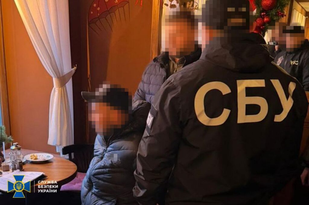 СБУ викрила 9 схем ухилення від мобілізації, організатори отримували до $16 тисяч за втечу