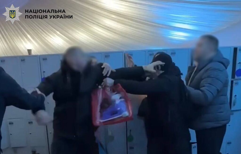 Що спровокувало бійку на ковзанці ВДНГ 1 січня: 27-річному киянину повідомили про підозру в хуліганстві