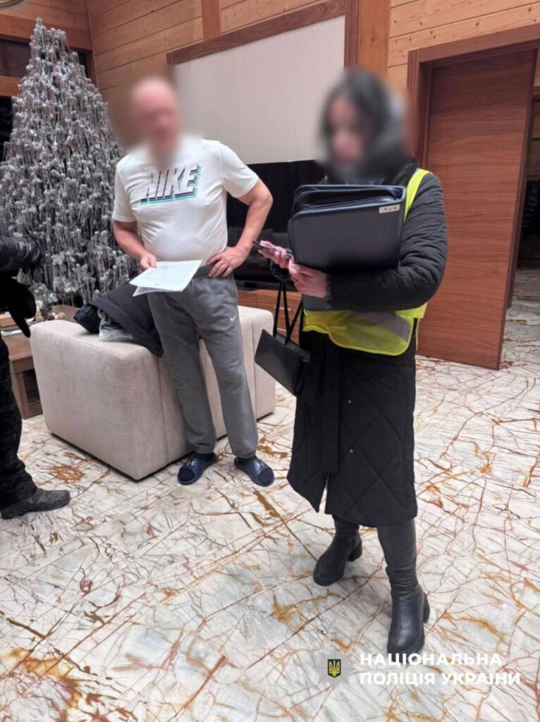 Екснардепу загрожує в'язниця за будинок у захисній смузі Дніпра