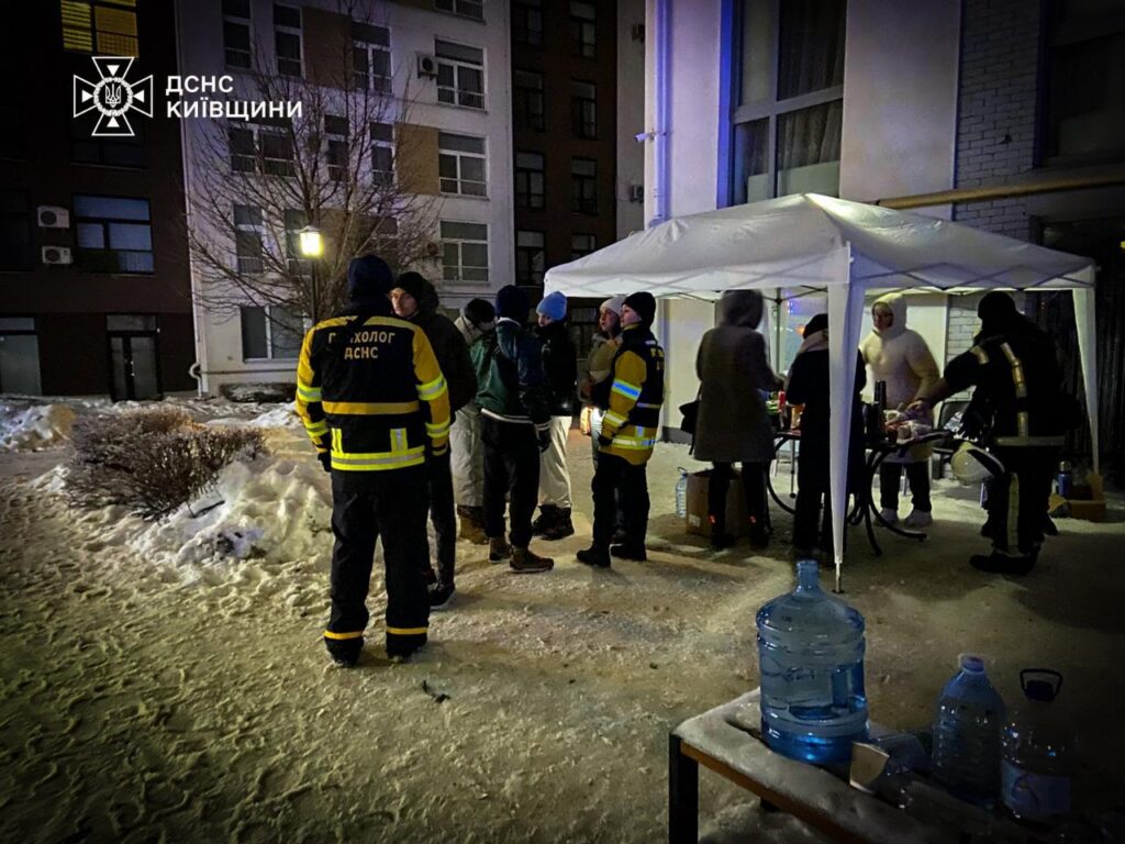 Бучанський район: двоє загиблих, 4-річна дитина поранена (оновлено) (відео) Бучанський район: двоє загиблих, 4-річна дитина поранена (оновлено) (відео)