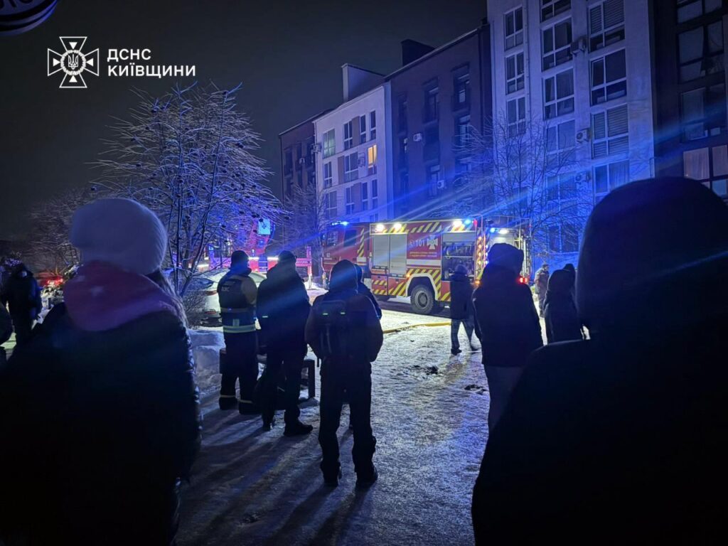 Бучанський район: двоє загиблих, 4-річна дитина поранена (оновлено) (відео) Бучанський район: двоє загиблих, 4-річна дитина поранена (оновлено) (відео)