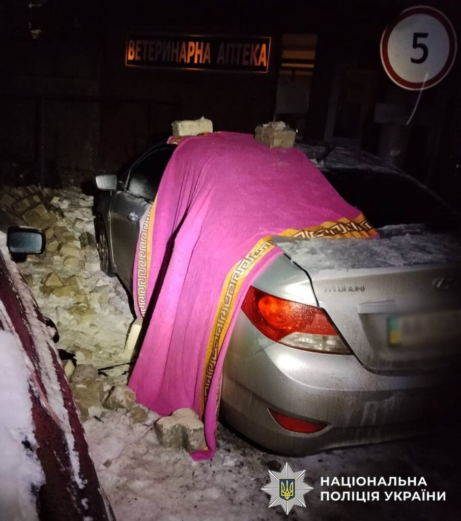 У Голосіївському районі ліквідували пожежу від падіння БпЛА (оновлено)