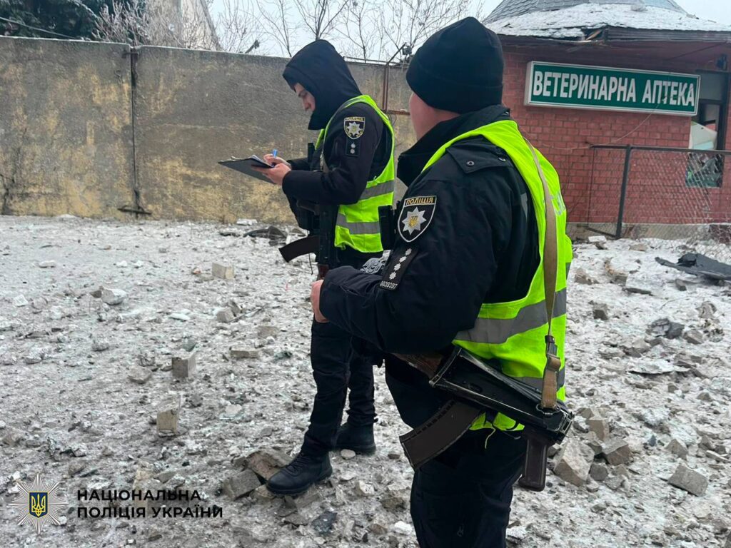 У Голосіївському районі ліквідували пожежу від падіння БпЛА (оновлено)