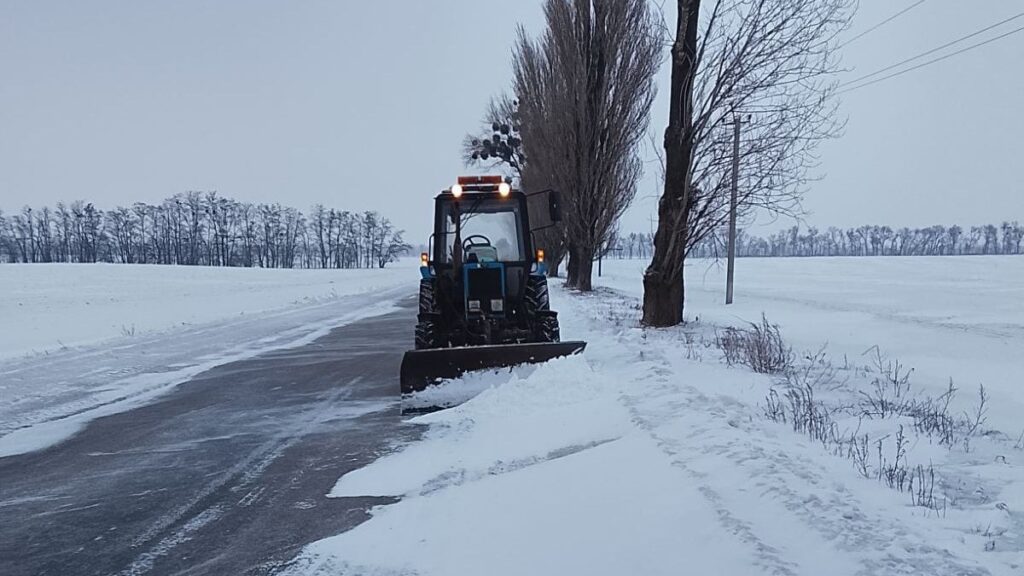 358 одиниць техніки чистять Київ і Київщину від снігу
