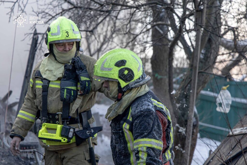 Пожежа на Солом'янці: двоє жінок отримали опіки Пожежа на Солом'янці: двоє жінок отримали опіки