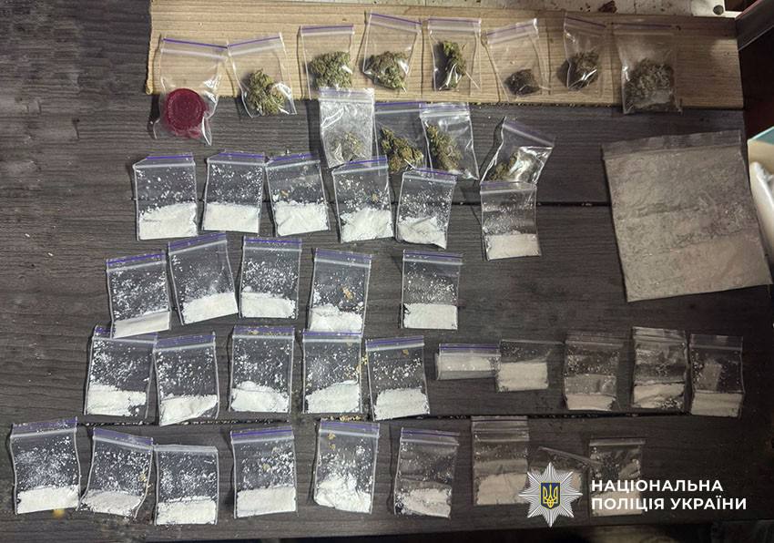 У Києві до суду відправили 10 наркоторговців