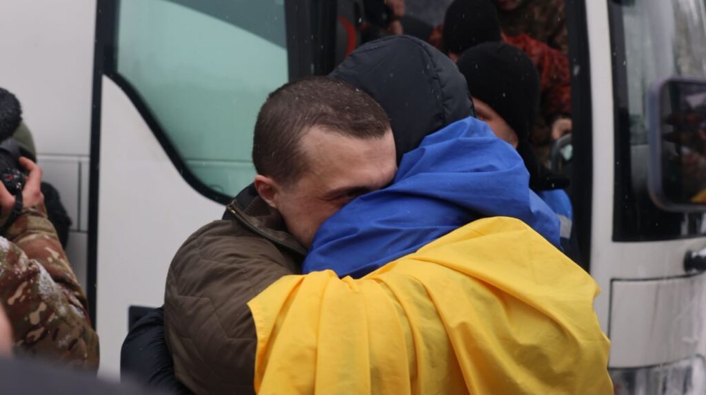 Україна повернула 157 захисників після найдовшої паузи в обмінах