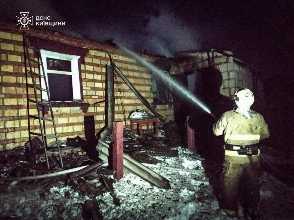 На Київщині за добу 4 людини загинули через пожежі На Київщині за добу 4 людини загинули через пожежі