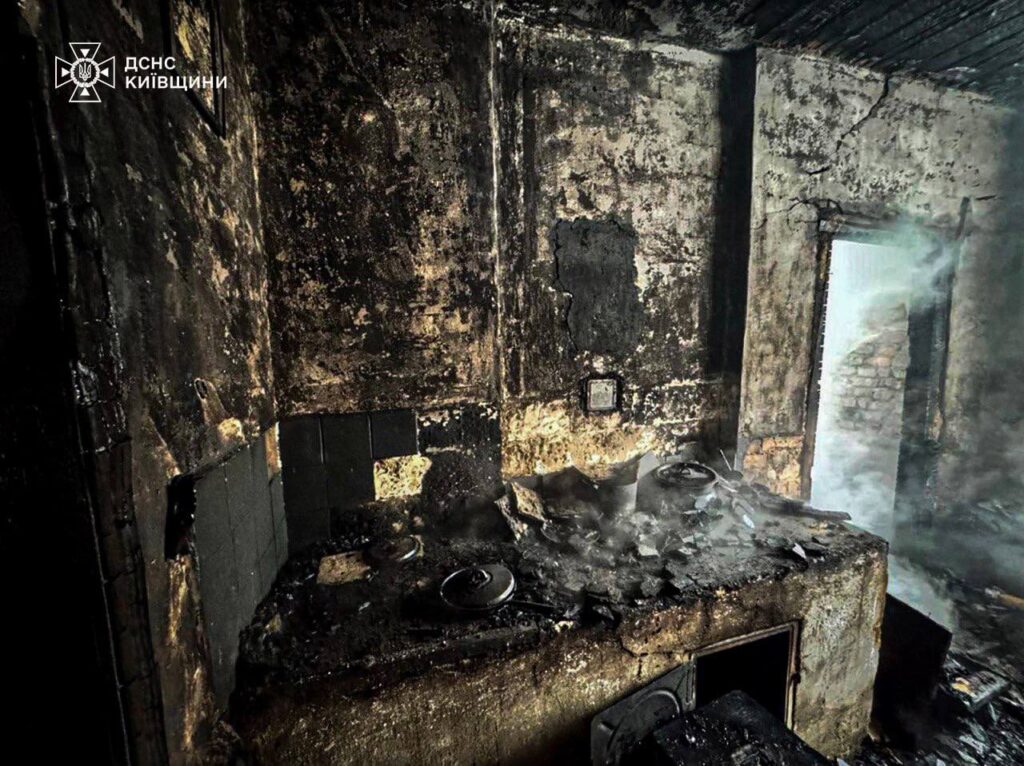 На Київщині за добу 4 людини загинули через пожежі На Київщині за добу 4 людини загинули через пожежі